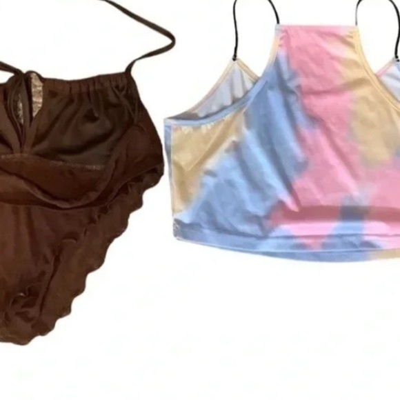 Crop top bundle of 3 tops size small Preloved - Picture 3 of 4